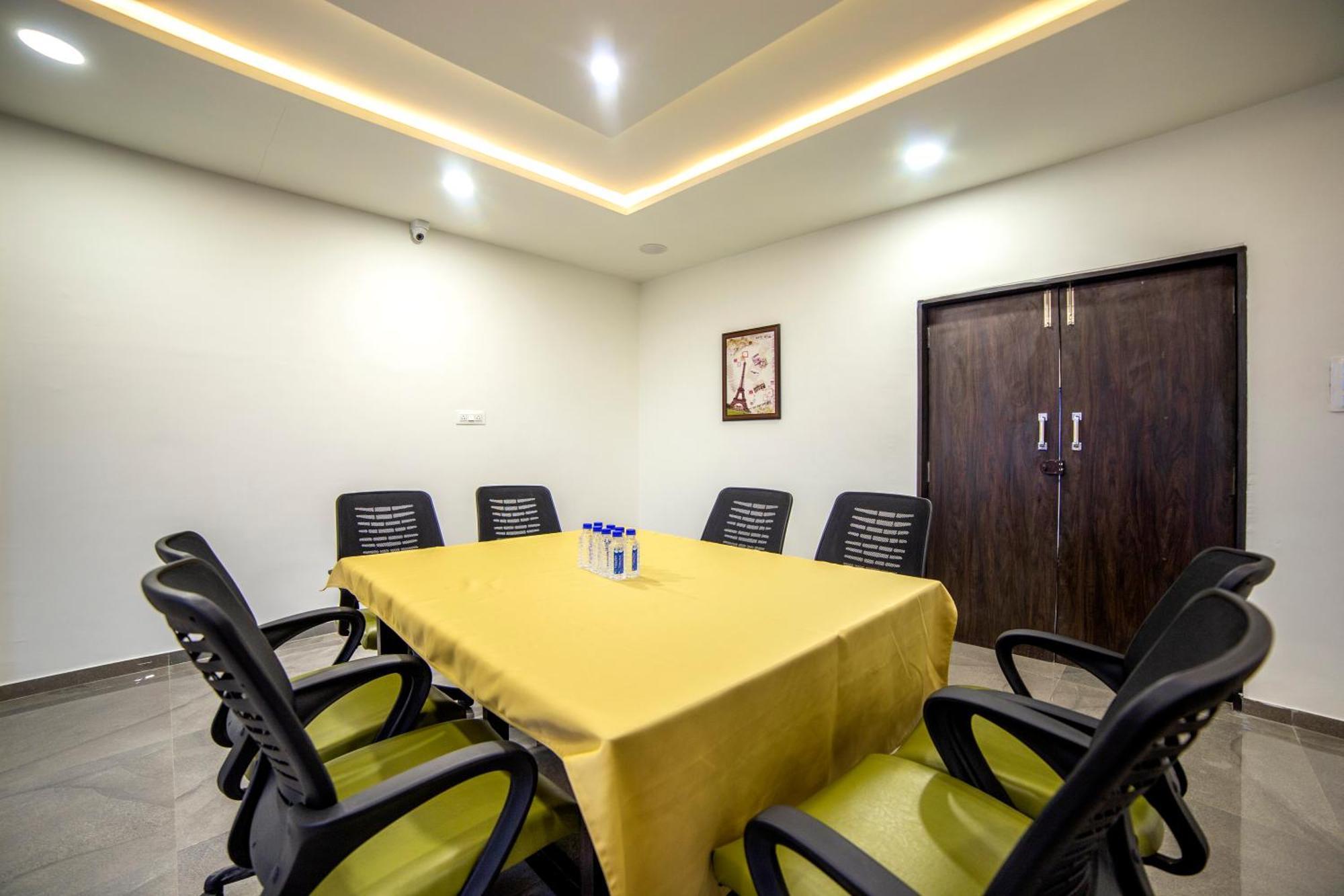 Hotel Shivalik - Mehsana Mahesana Экстерьер фото