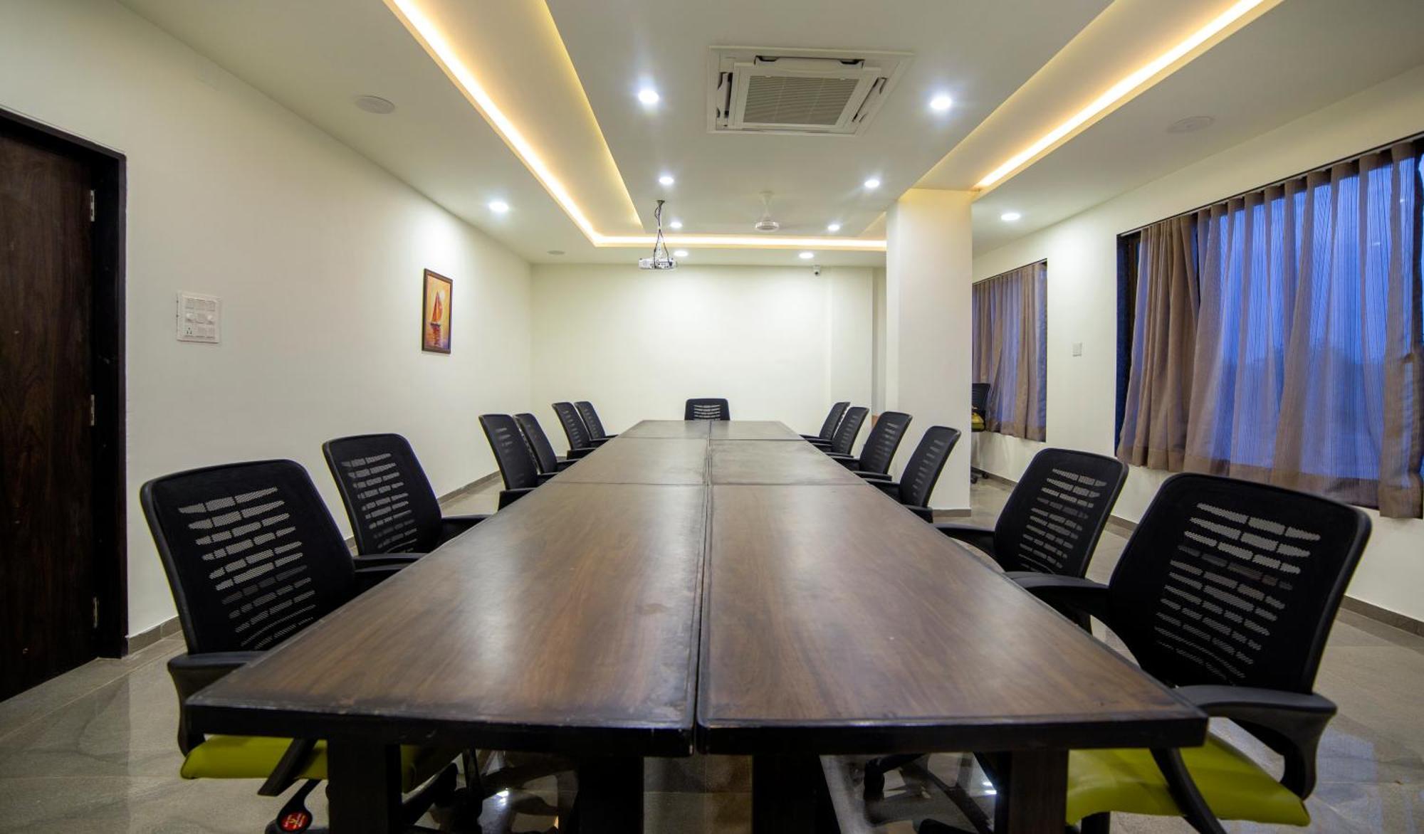 Hotel Shivalik - Mehsana Mahesana Экстерьер фото
