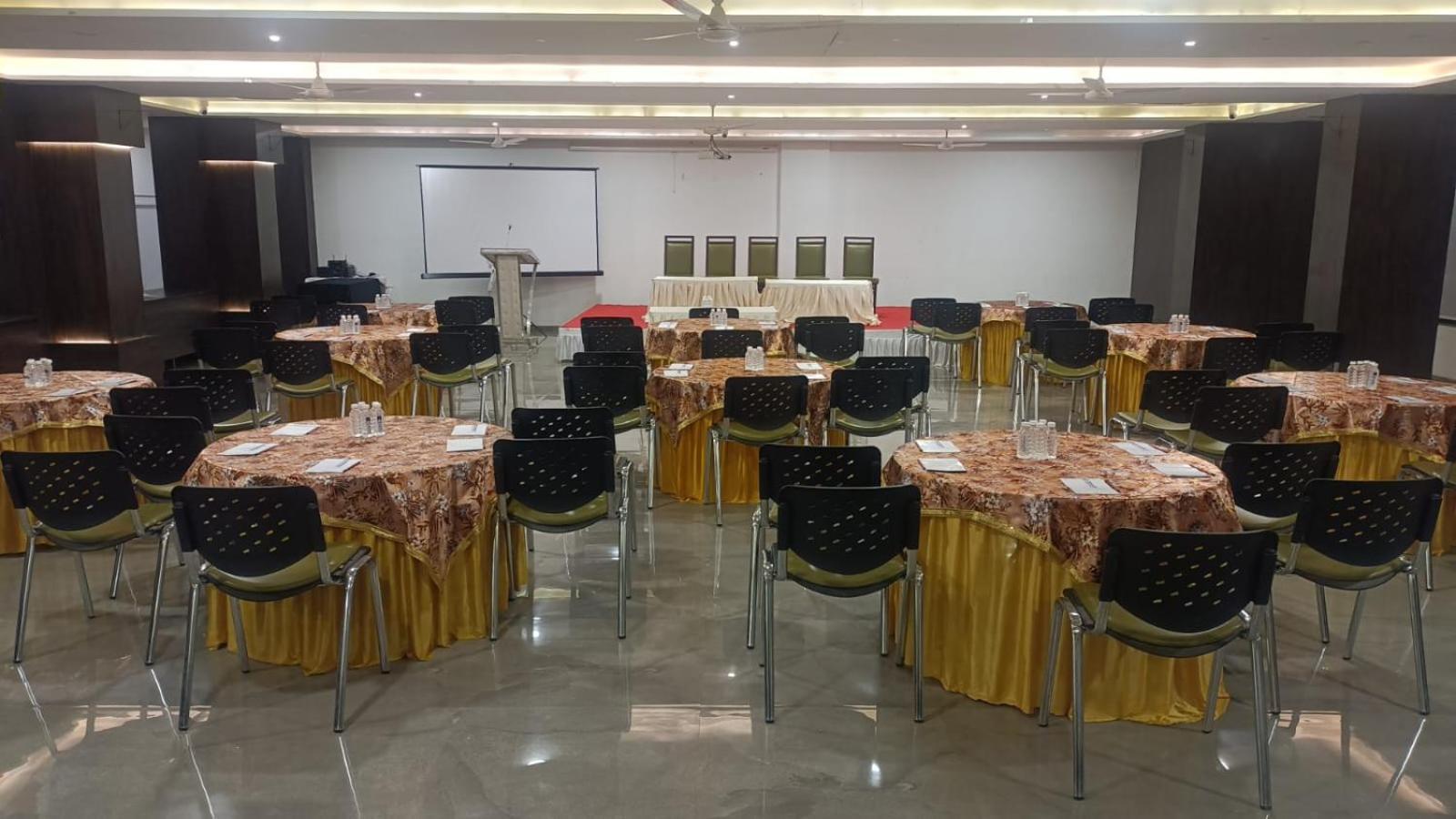 Hotel Shivalik - Mehsana Mahesana Экстерьер фото