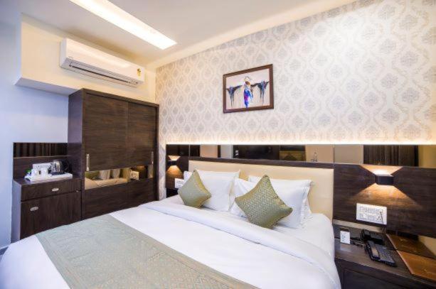 Hotel Shivalik - Mehsana Mahesana Экстерьер фото